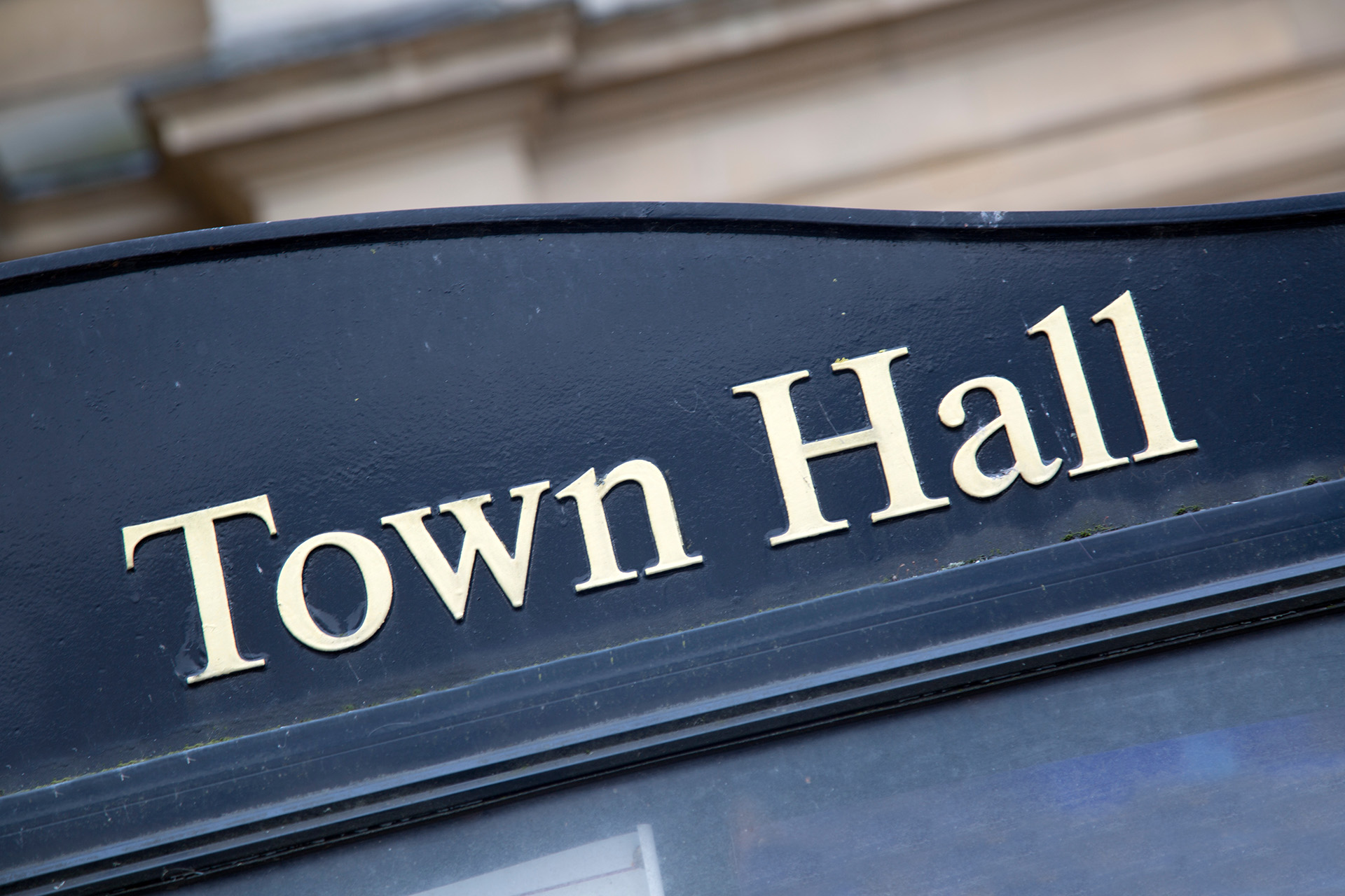 How veterans can contact their local council for housing and homelessness support.