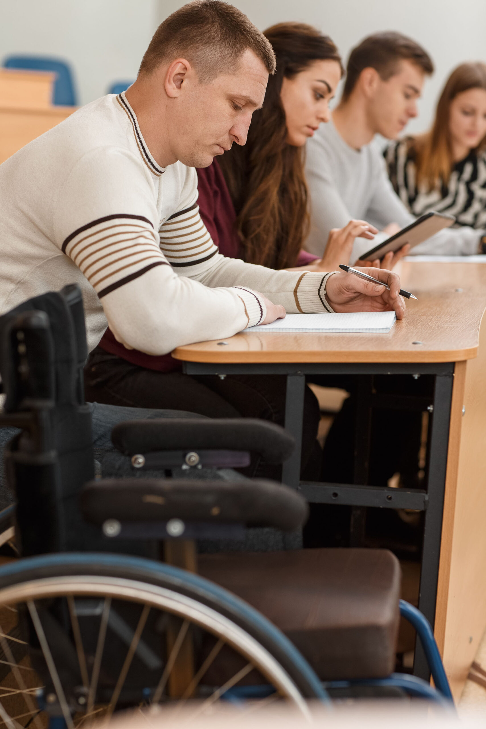 Veterans in a learning environment on the Career Transition Partnership - CTP Assist programme